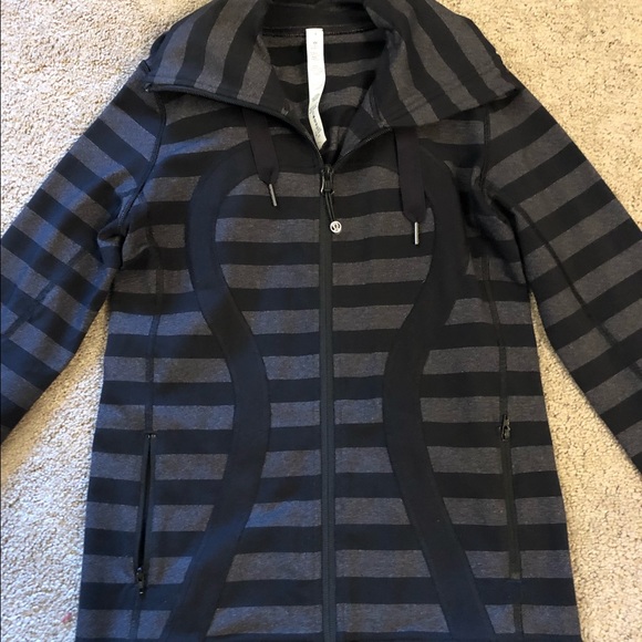 Lululemon zip up - Picture 2 of 5